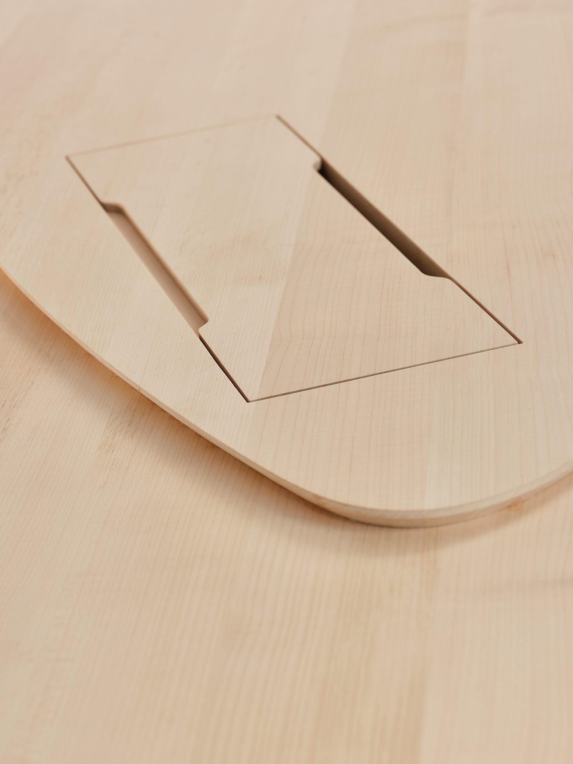 Alexandre Labruyère_bureau erosion double 280_c_Studio.b.helle 6