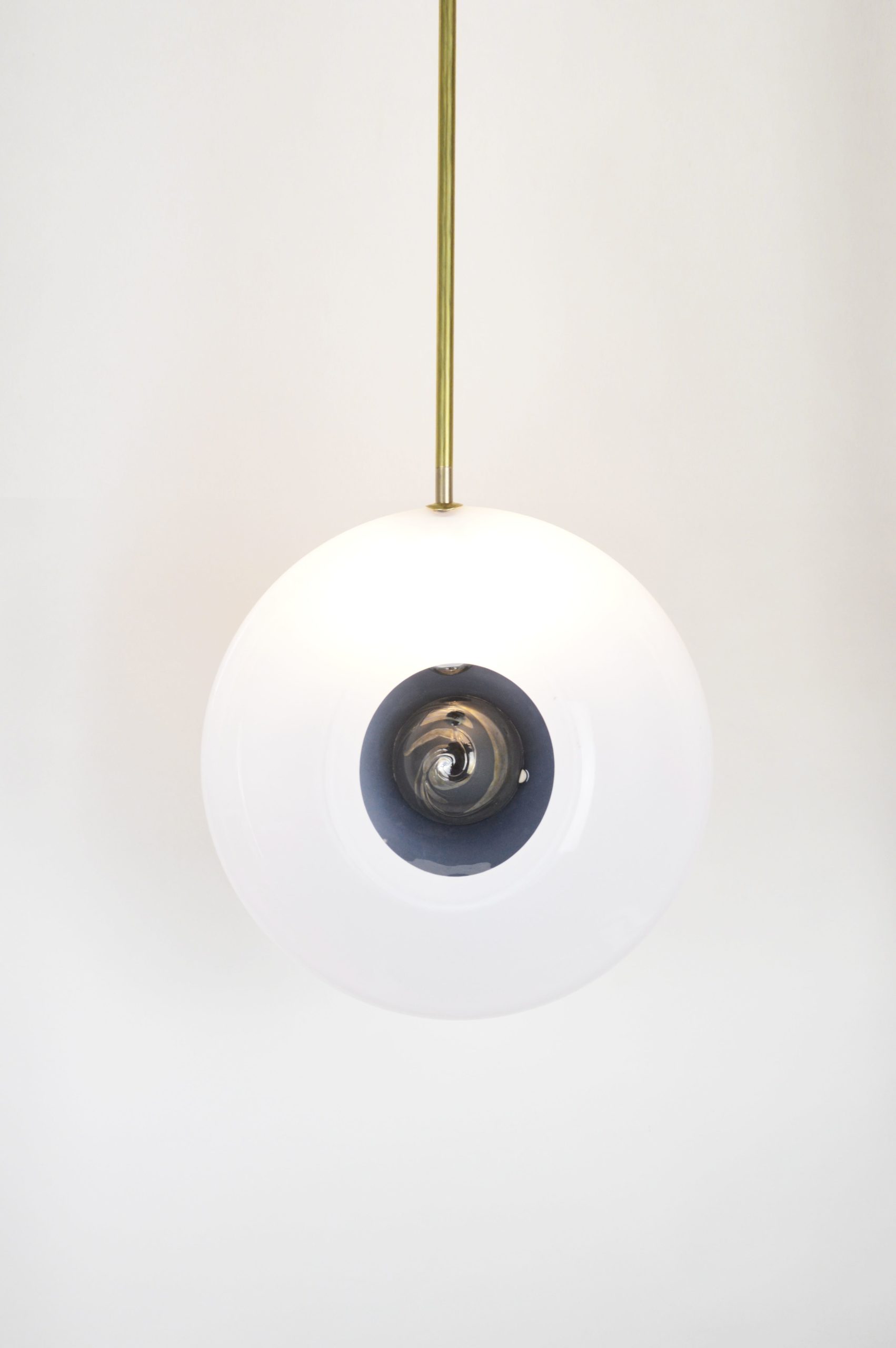 Atelier George-Collection Aube-Suspension Trou noir 1a- HD