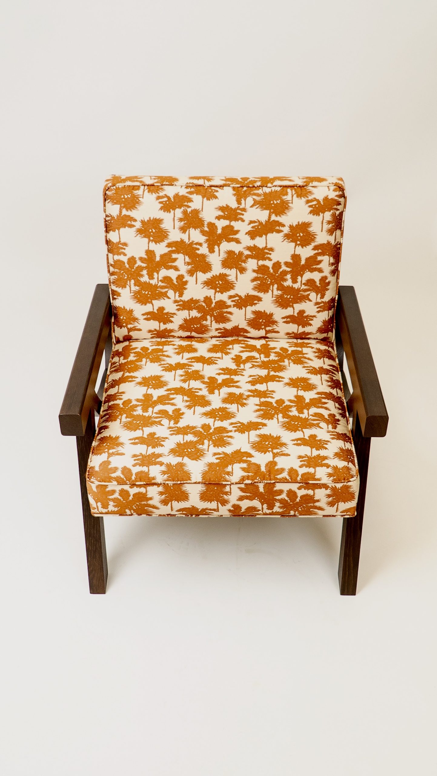 Fauteuil PY-vue de haut©JamesLJenkins— Courtesy Anne Jacquemin Sablon Gallery