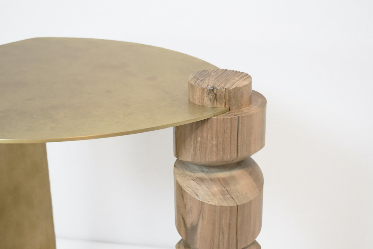 samuel latour - bout de canapé collision - détail plateau et pied